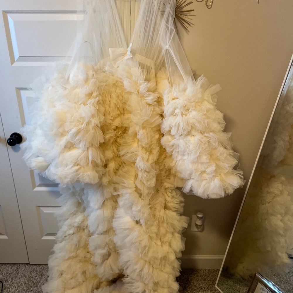 Wedding /maternity shoot his.